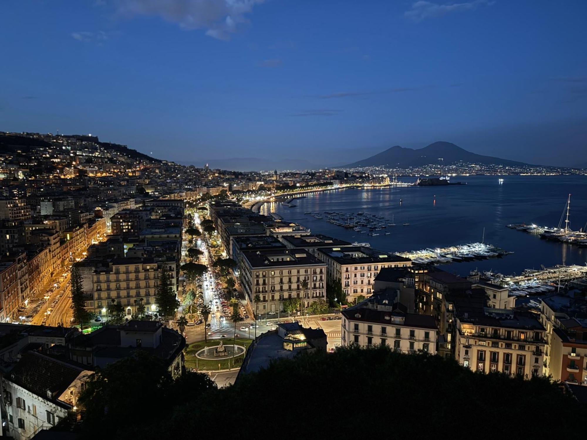 Dimora Poseidon Leilighet Napoli Eksteriør bilde